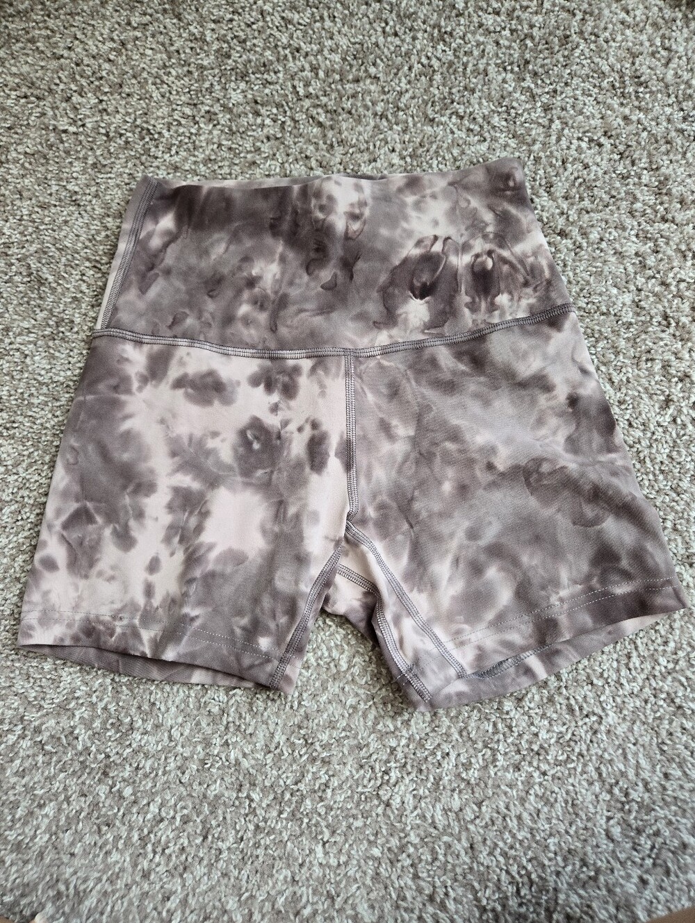 Lululemon align shorts diamond dye 4